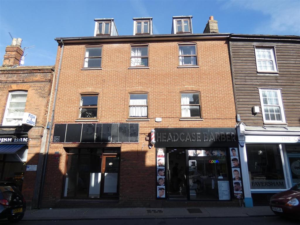 Preston Street, Faversham 1 bed flat £700 pcm (£162 pw)
