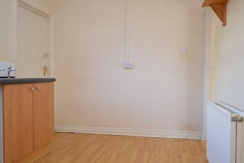 62 Hadfield Street, Oldham, OL8 3BU