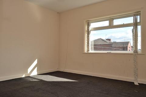 62 Hadfield Street, Oldham, OL8 3BU