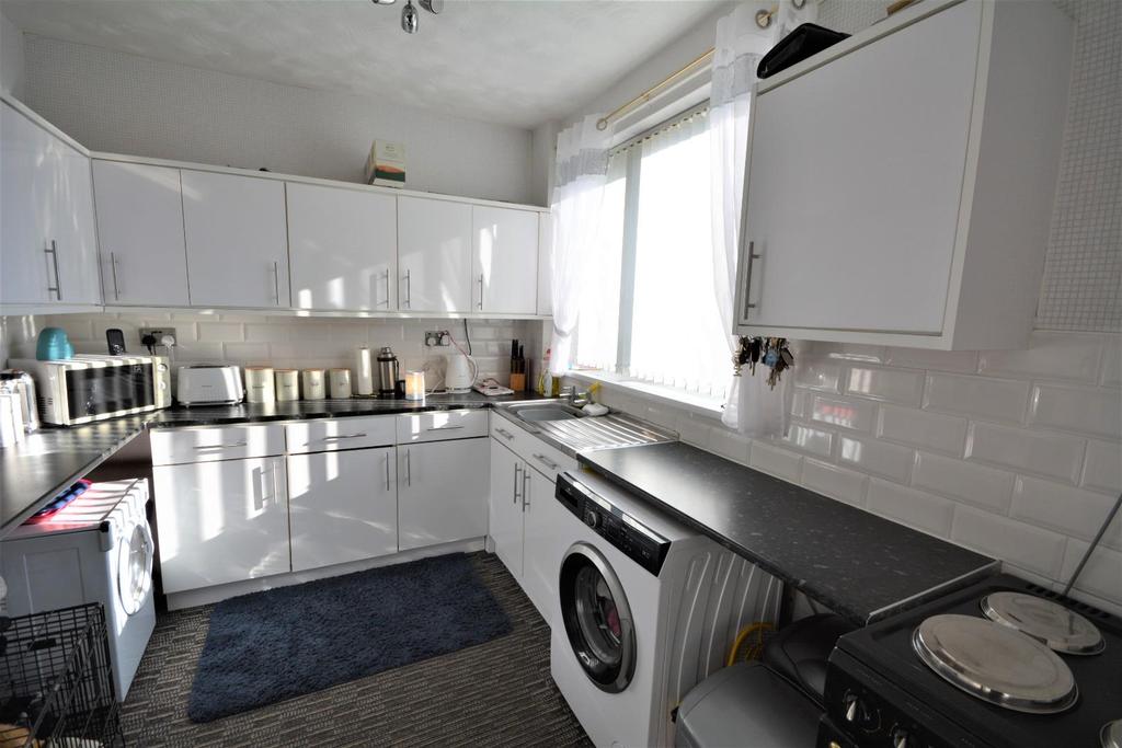 Simpson Road, West Auckland, 3 bed semidetached house £100,000