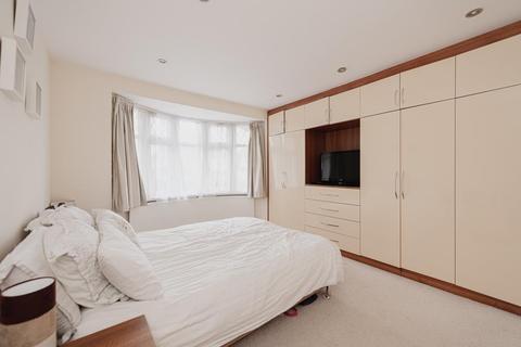 73 Thorndon Gardens, Epsom, KT19 0QB