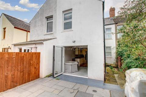 76 Beda Road, Cardiff, CF5 1LY