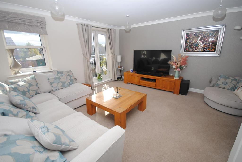 Barleyhill Road, Garforth, Leeds 4 bed semidetached house £370,000