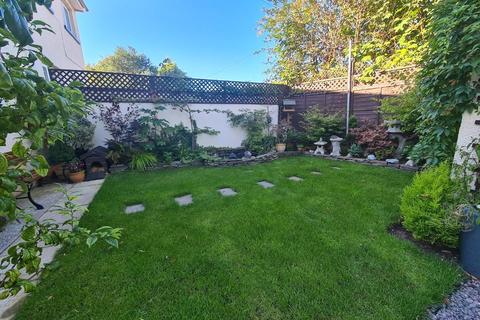 48 Redlands Close, Pencoed, Bridgend, CF35 6YU