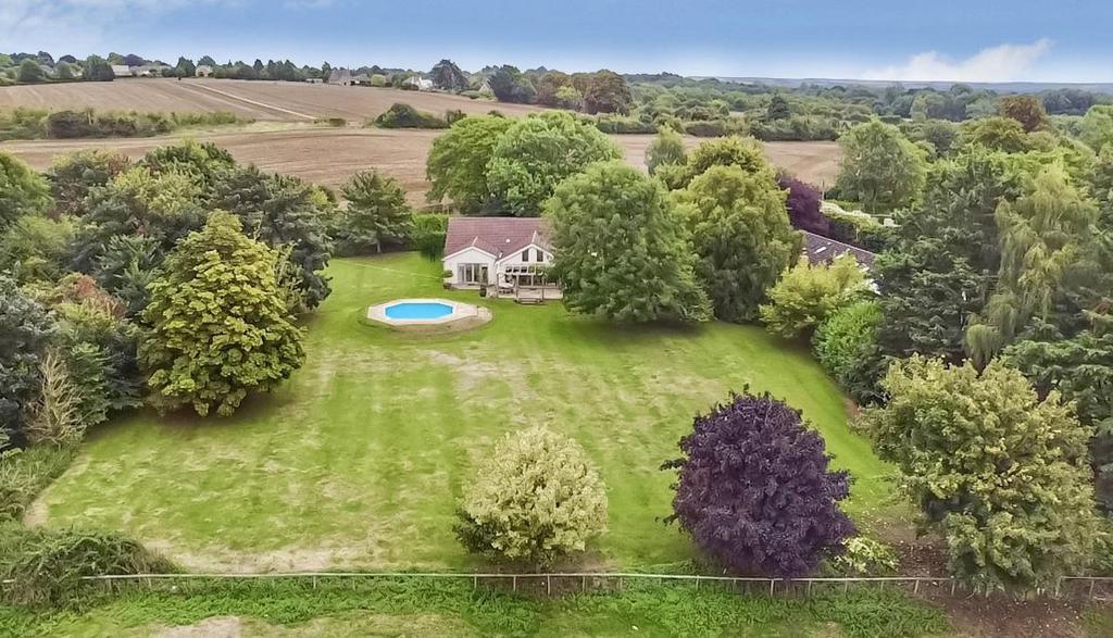 Hampton, Highworth 5 bed detached house £1,275,000