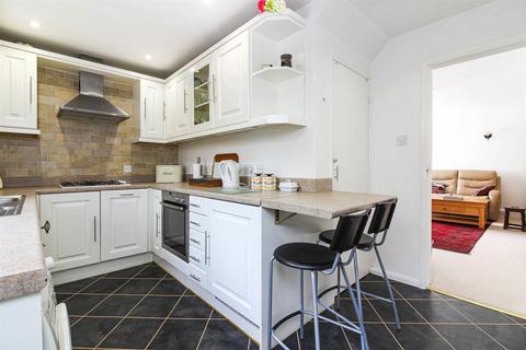 4, Waikato Lodge Russell Road, Buckhurst Hill, IG9 5QH