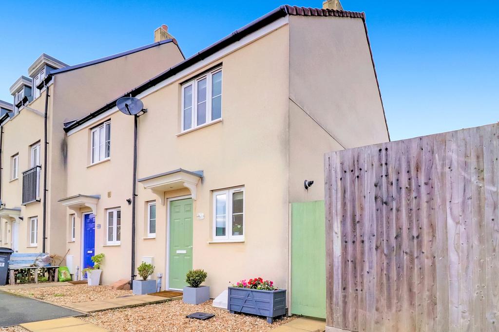 Morse Road, Norton Fitzwarren... 2 bed terraced house £240,000