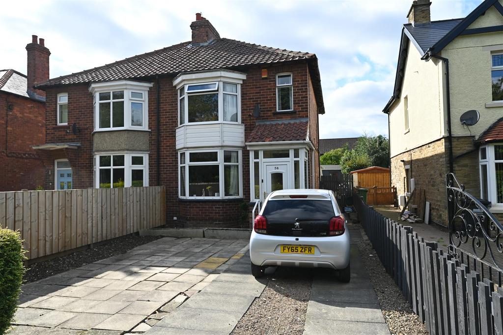 Leeming Lane, Catterick, Richmond 3 bed semidetached house £189,995