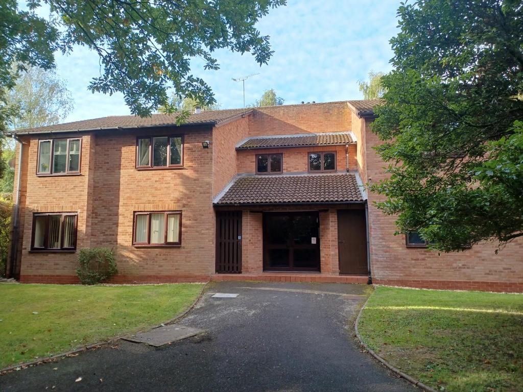 Maywell Drive, Solihull 1 bed flat £675 pcm (£156 pw)