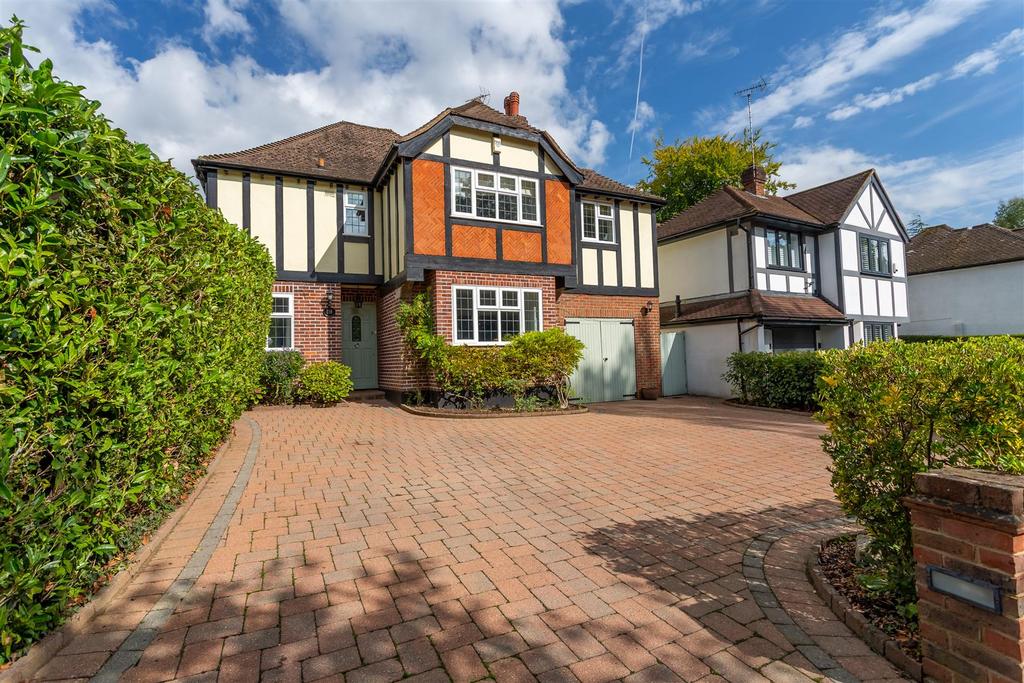 Holly Lane East, Banstead 4 bed detached house £1,175,000