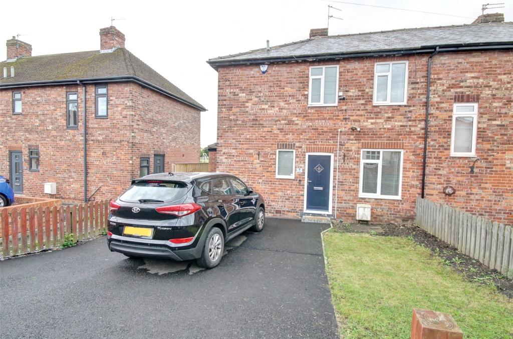 Manor View, High Pittington, Durham, DH6 3 bed semidetached house for sale £170,000