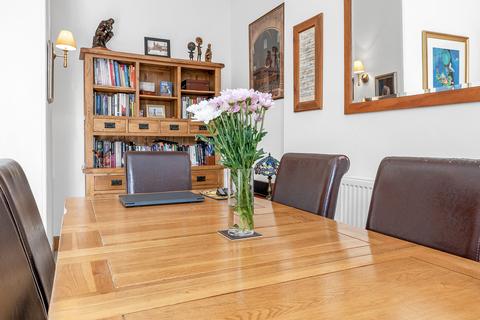 66 Cornhill Terrace, Edinburgh, EH6 8EL