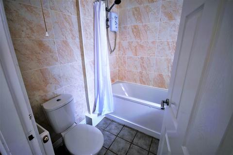 3 bedroom terraced house for sale - Norman Road, Wrexham, LL13
