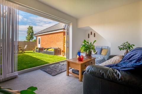 3 bedroom townhouse for sale - Fisher Grove, Lytham St Annes, FY8