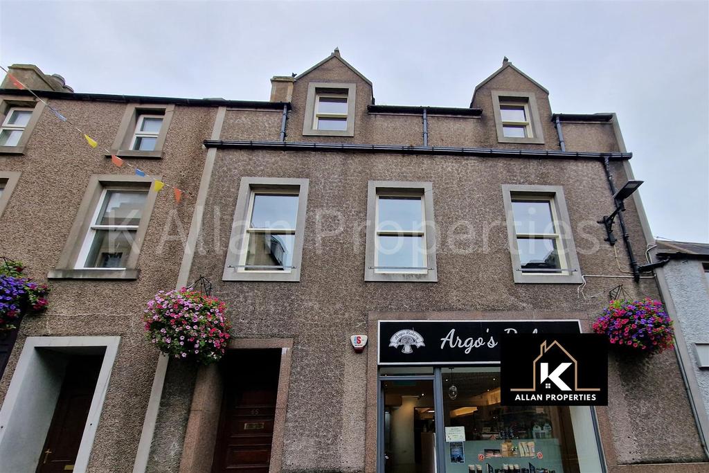 65, Albert Street, Kirkwall,Orkney 4 bed flat £180,000