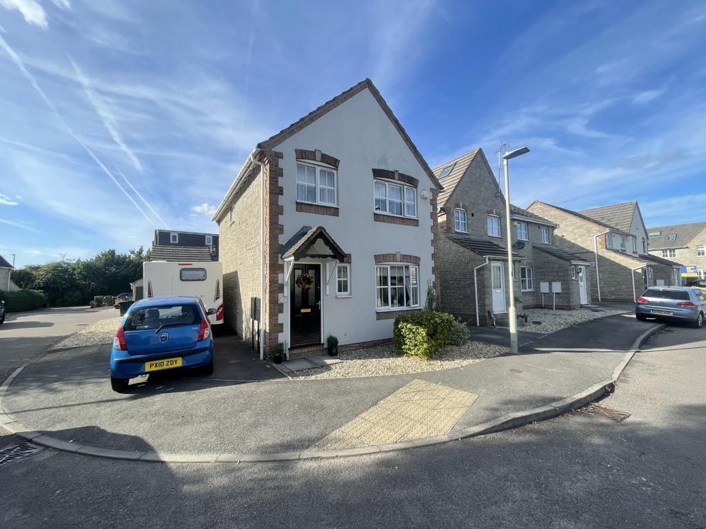 Griffon Close, Quedgeley, Gloucester 3 bed detached house £315,000