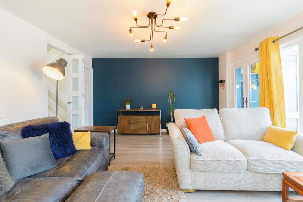 ENEDREBMIT01 - Living Room D.jpg