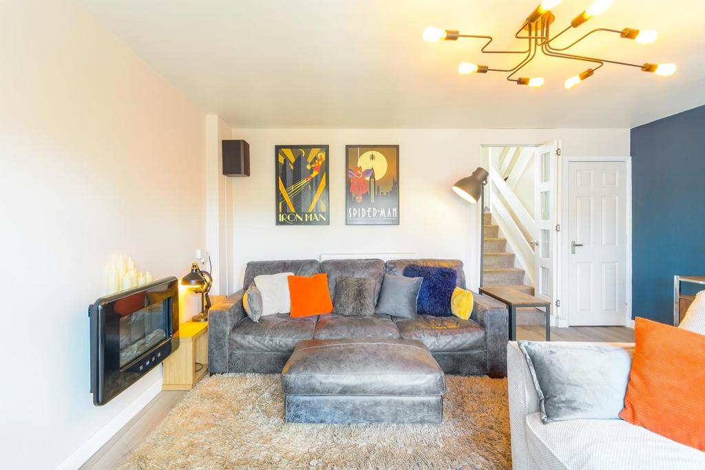 ENEDREBMIT01 - Living Room A.jpg