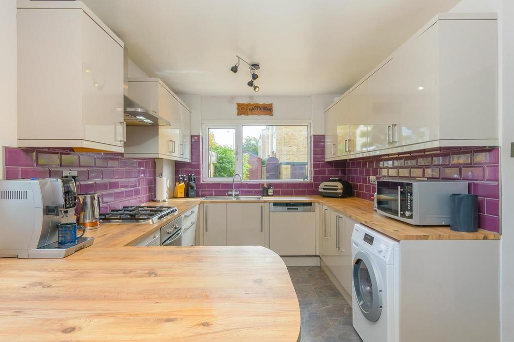 ENEDREBMIT01 - Kitchen C.jpg