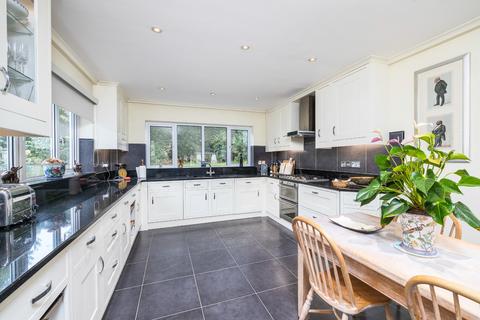 24 Charlton Road, Shepton Mallet, BA4 5NZ