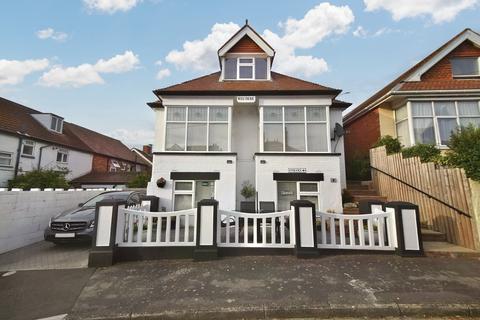 7 bedroom detached house for sale, Trafalgar Avenue, Skegness, PE25