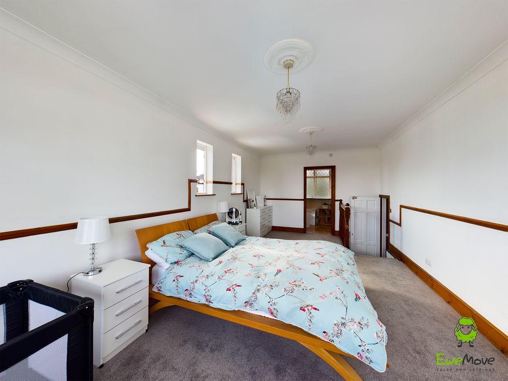 Bedroom 1 (Double with Ensuite)