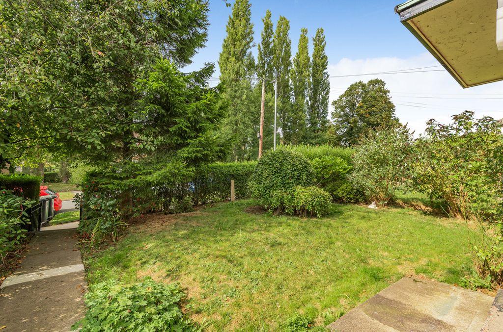 Garden at Front