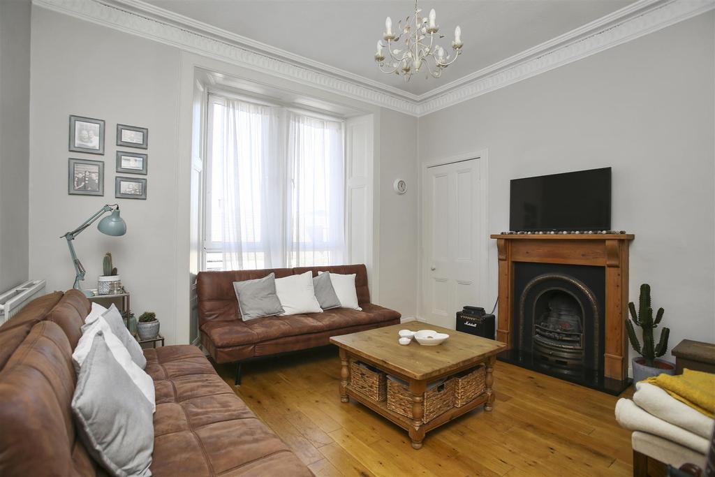 79a Appin Crescent, Dunfermline, KY12 7QT 3 bed £179,995