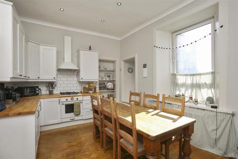 79a Appin Crescent, Dunfermline, KY12 7QT