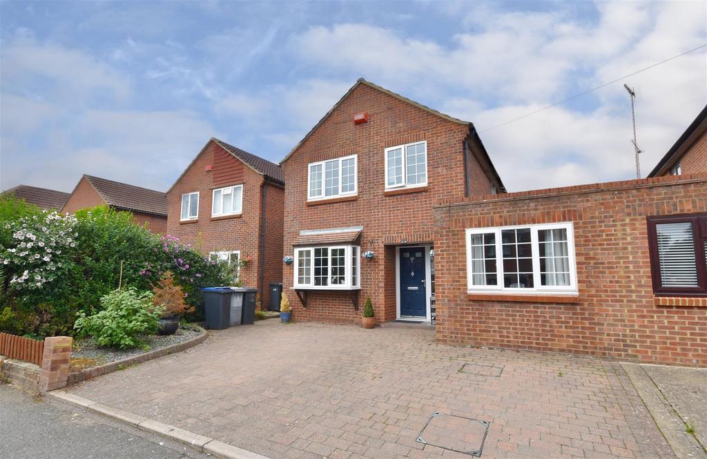 Jubilee Road, Littlebourne, Canterbury 4 bed detached house for sale