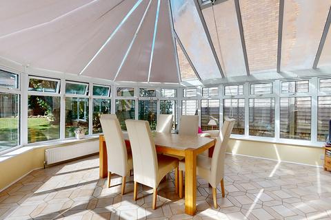 1 Abbots Way, Sherborne, DT9 6DU