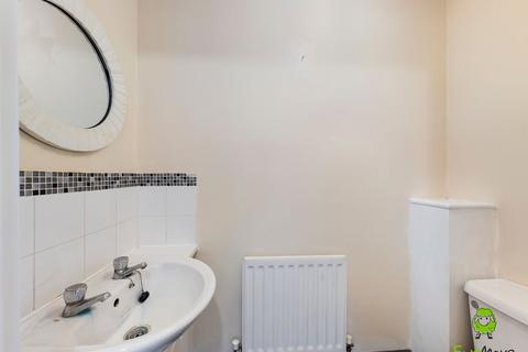 20 Sandpiper Drive, Erith, DA8 2NY