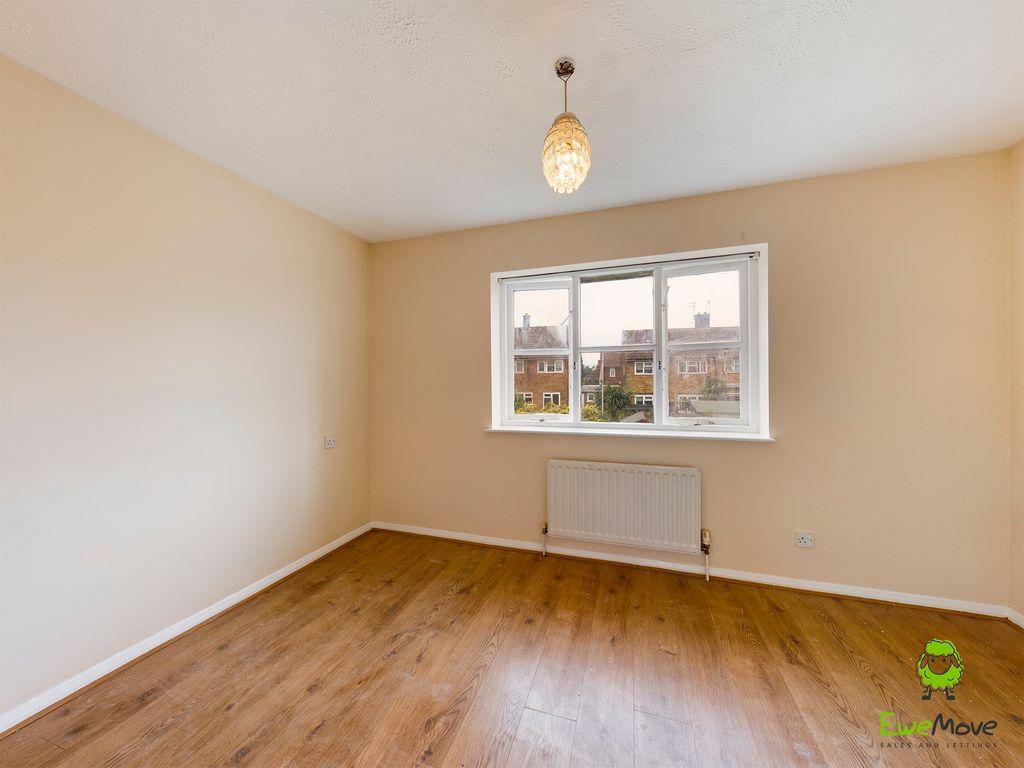 Bedroom 1 (Double)