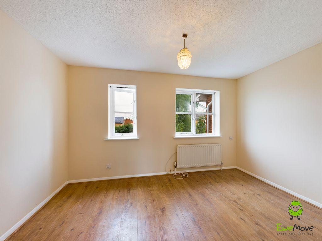 Bedroom 2 (Double)