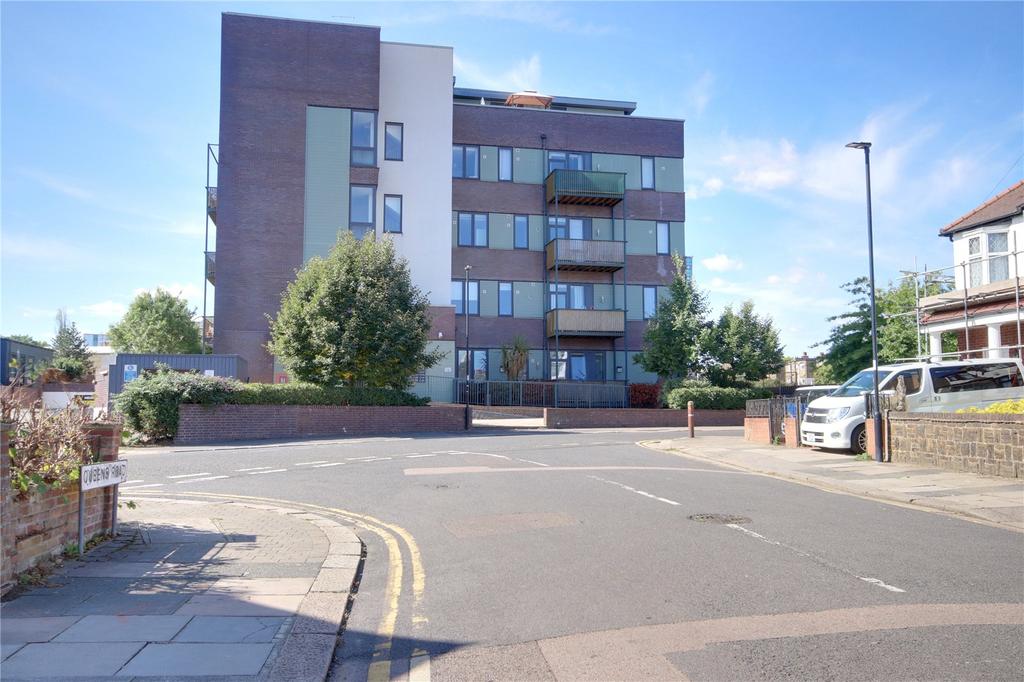 Eaton Road, Enfield, EN1 2 bed flat for sale £375,000