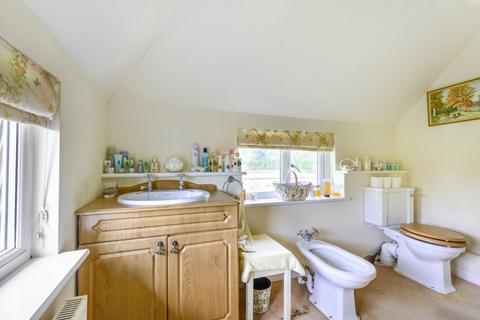 2, Fern Cottages Bell Lane, Splaynes Green, Uckfield, TN22 3TP