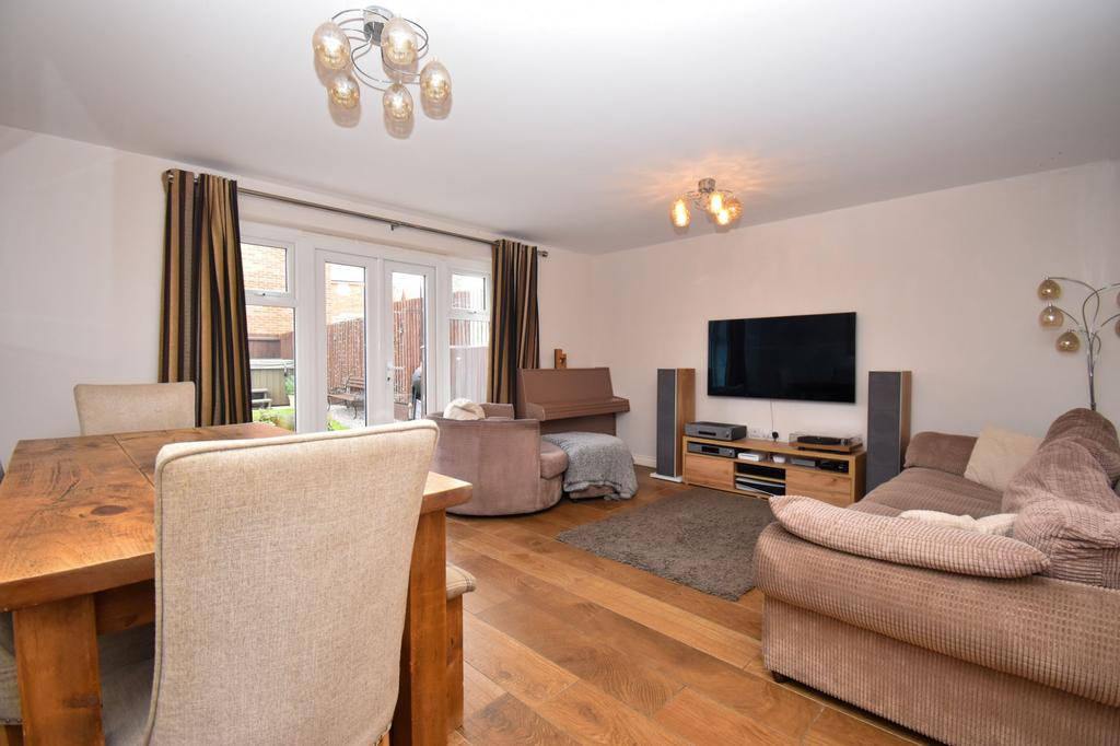 Living/Dining Room