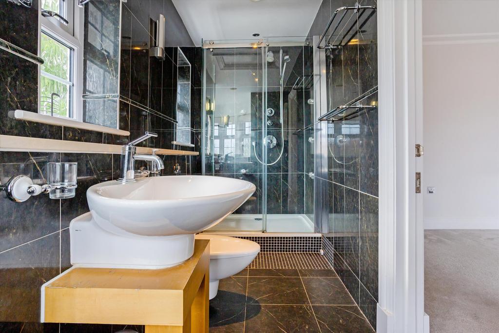 En suite