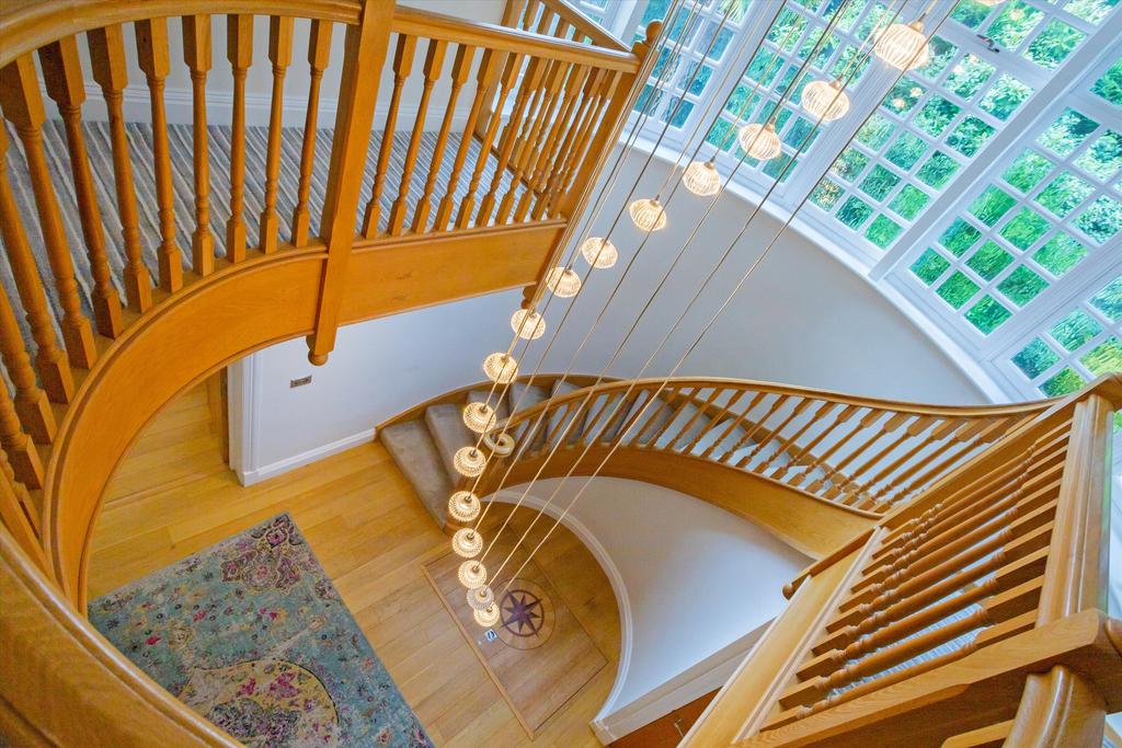 Spectacular staircas