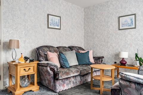 109/1 Barn Park Crescent, Edinburgh, EH14 3HP