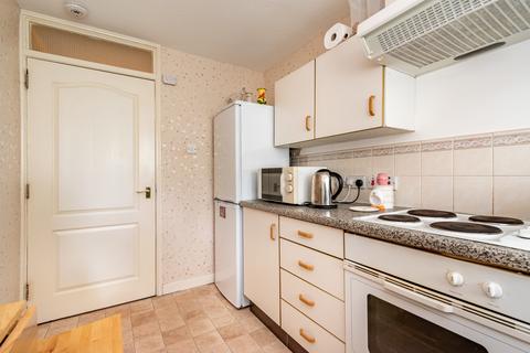 109/1 Barn Park Crescent, Edinburgh, EH14 3HP