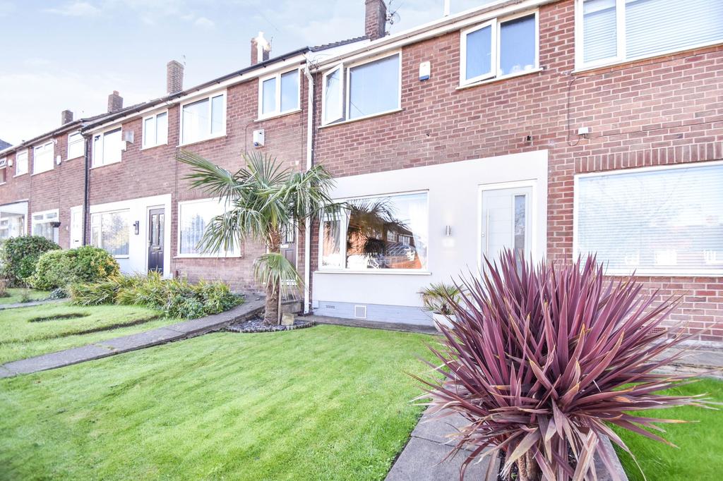 Ringley Road West, Radcliffe, M26 2 bed terraced house £220,000