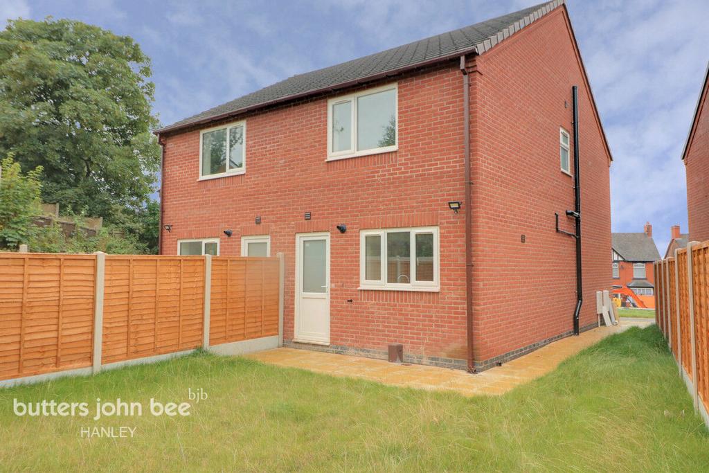 Swan Bank, Talke 2 bed semidetached house £170,000