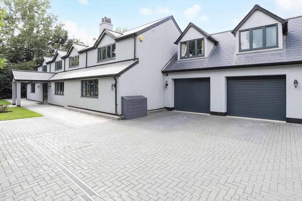 Ashford Road, StainesuponThames... 5 bed detached house £1,850,000