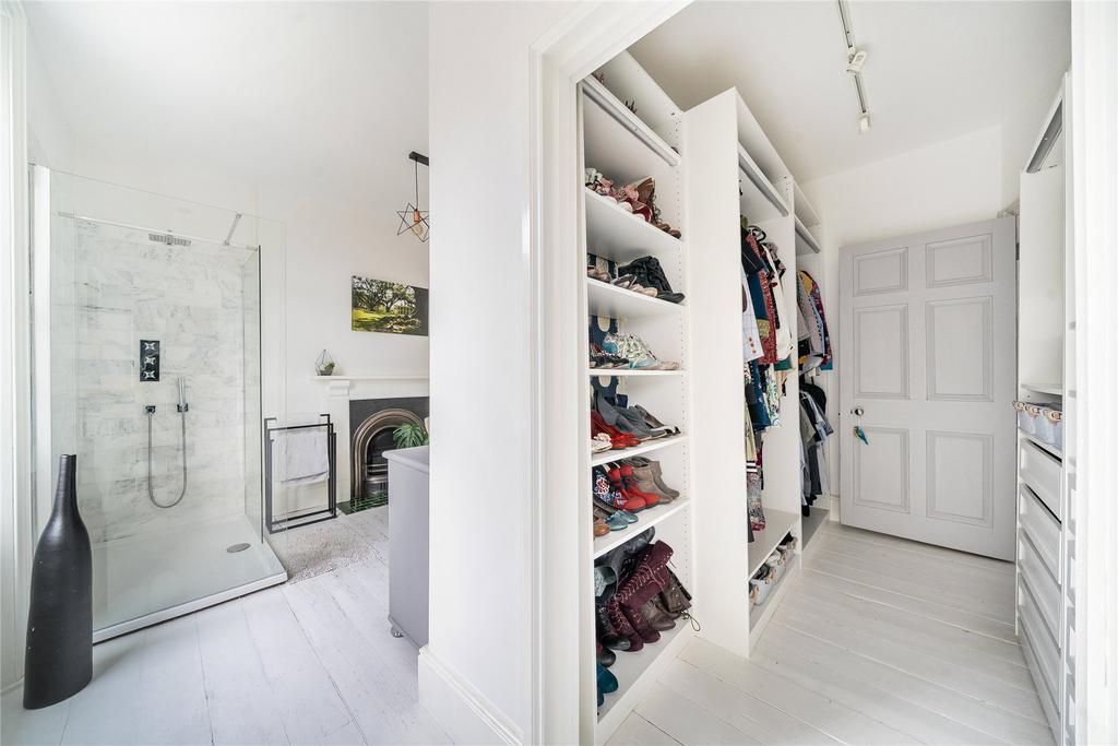 En Suite/Dressing Rm