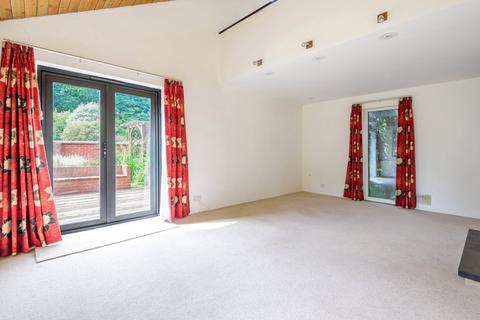 2 Fairfax Gardens, Exeter, EX2 8SR