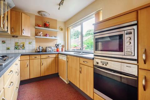 2 Fairfax Gardens, Exeter, EX2 8SR