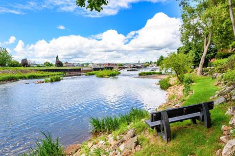 2 Trews Weir Court, Exeter, EX2 4JS