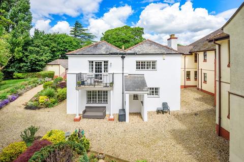 2 Trews Weir Court, Exeter, EX2 4JS