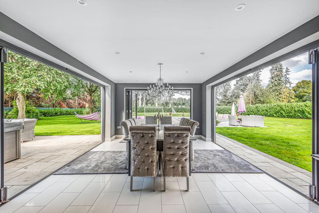 Ashford Road, StainesUponThames, TW18 5 bed detached house £1,850,000